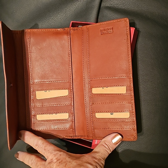 Spikes & Sparrow Wallet NIB - Picture 2 of 7